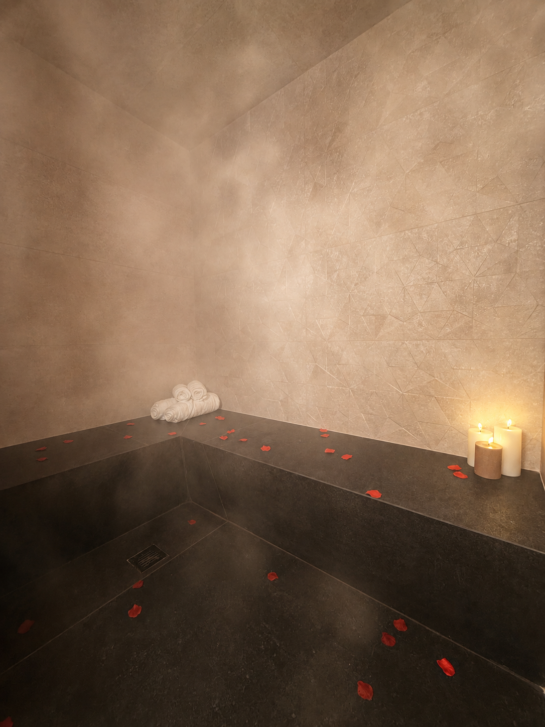 Hammam maçonné privatif en vapeur — Maison Nina N°4